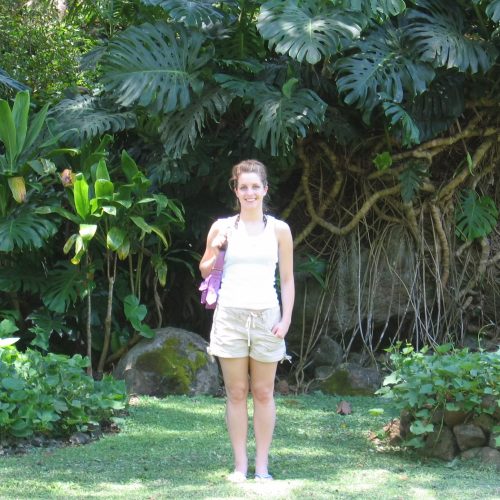 Britni - Oahu